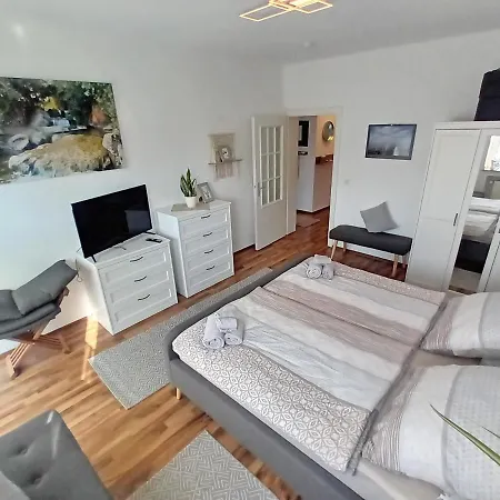 公寓 Quirin 诺伊斯